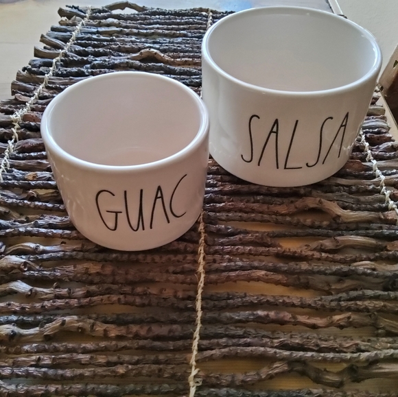 NWOT Rae Dunn Salsa & Guac Dish - Picture 5 of 9